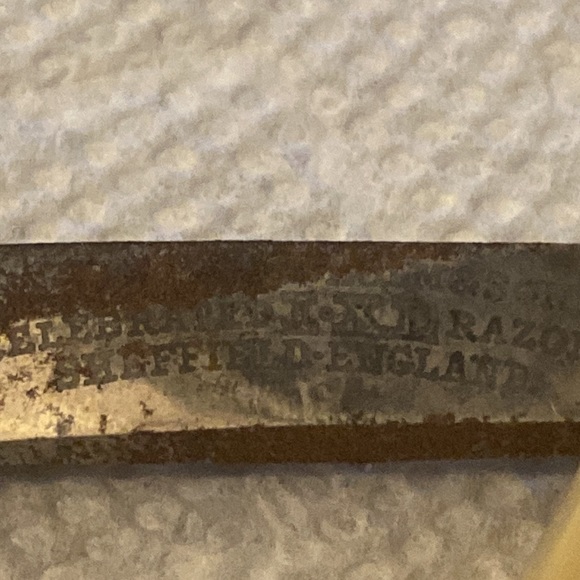 Vintage 1800s Sheffield Hallow Ground straight razor blade, shaving etched - Picture 4 of 4